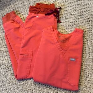 Figs Clay XS scrub set.